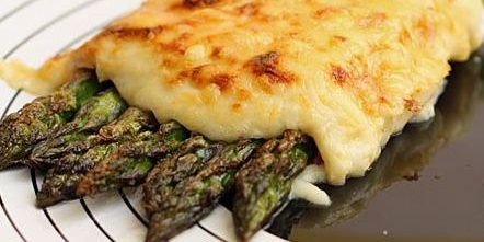 Espárragos gratinados. Conservas Anda. Espárragos gratinados. Conservas Anda.